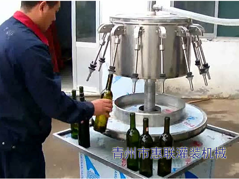 酒水灌装机 酒水灌装机